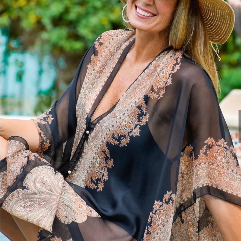 CLASSY BEACH TO POOL COVERUP